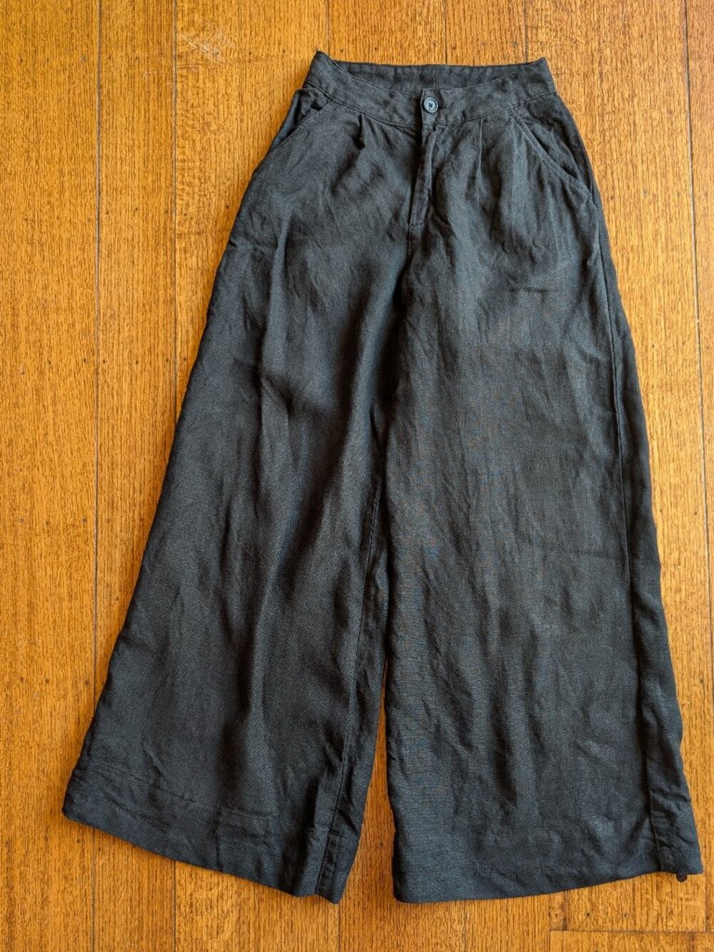 Wide-Leg Women's Pants in Black